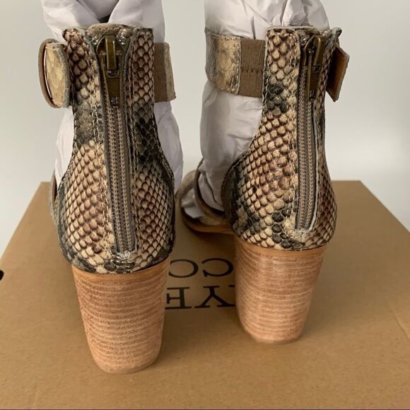 Frye and Co Snake Bryn Sandal - Picture 4 of 7